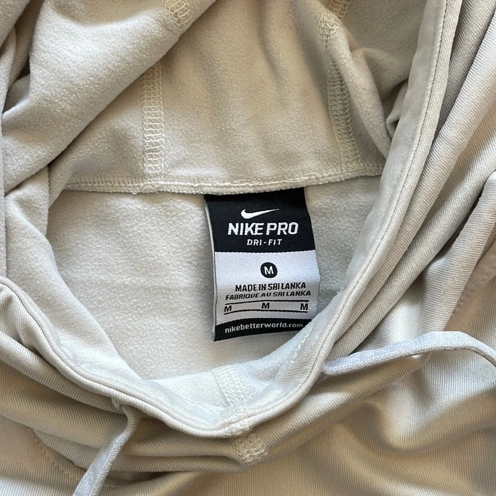 Patterned Nike Dri-Fit Fleece Top - Picture 4 of 5